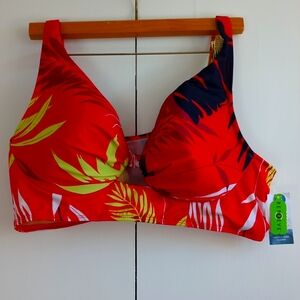 NWT plus size swim top